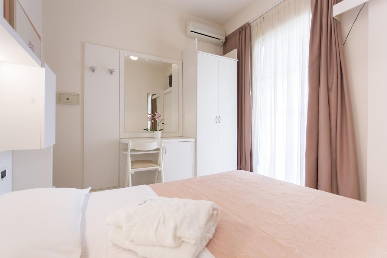 Sirena Boutique Hotel 가비체 마레 외부 사진